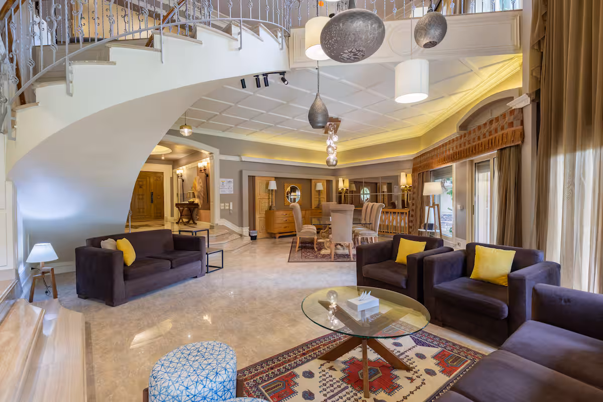 Modern Apartment in Downtown